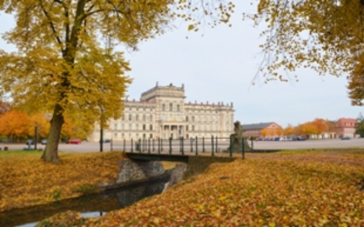 Schloss Ludwigslust Herbstfarben