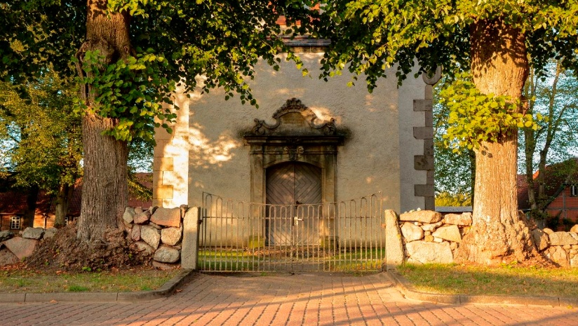 Barockkirche Warlitz am Sakralbautenradrundweg