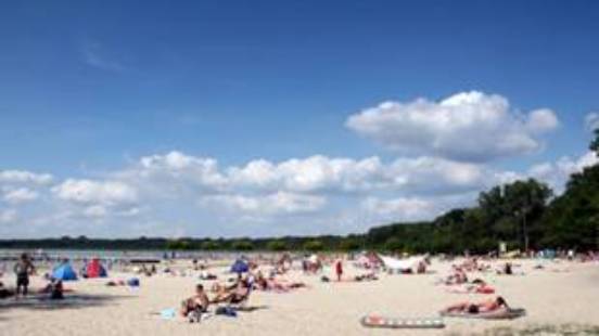 neustaedter-badesee-mit-sandstrand-foto-ralf-ottmann