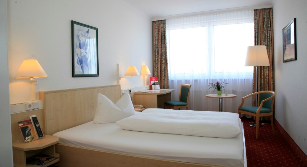 (c) Hotel