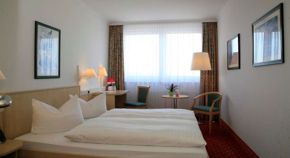 (c) Hotel