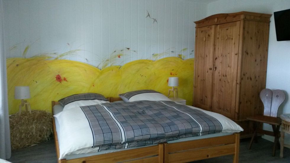 (c) Pension Bett am Kornfeld