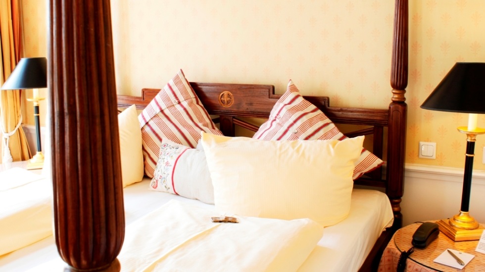 (c) Hotel Niederländischer Hof