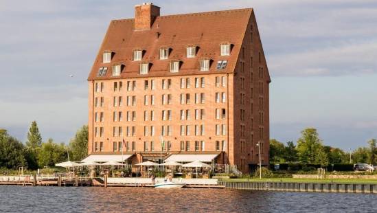 Außenansicht vom Schweriner Ziegelsee