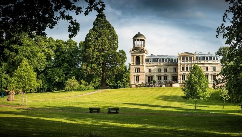 Schloss und Park Kaarz