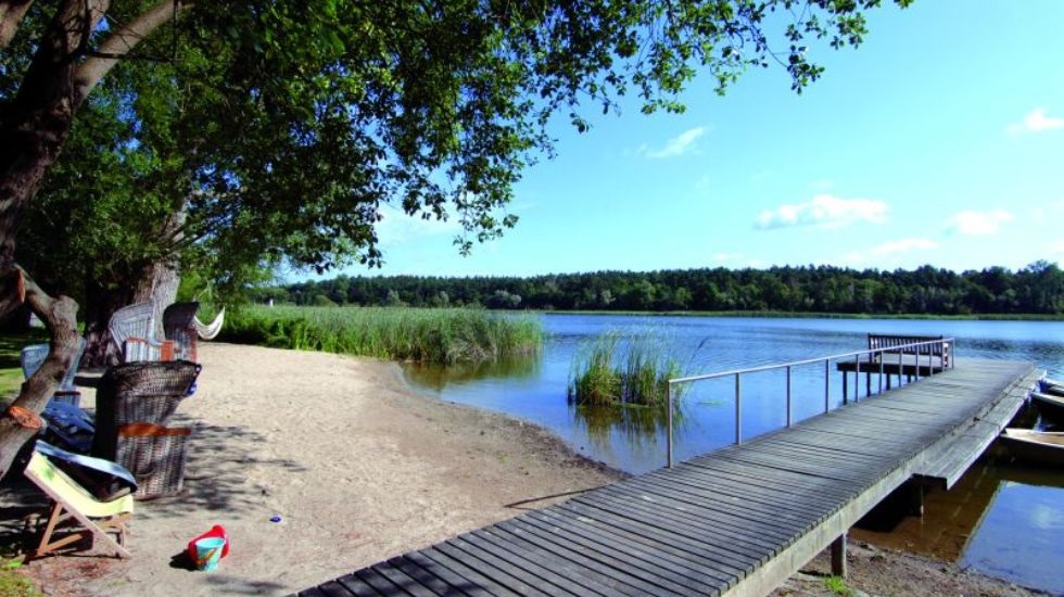(c) Seehotel am Neuklostersee
