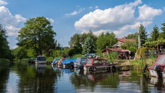 Campingplatz am Wiesengrund - Blick vom Ziegeleikanal auf den Campingplatz