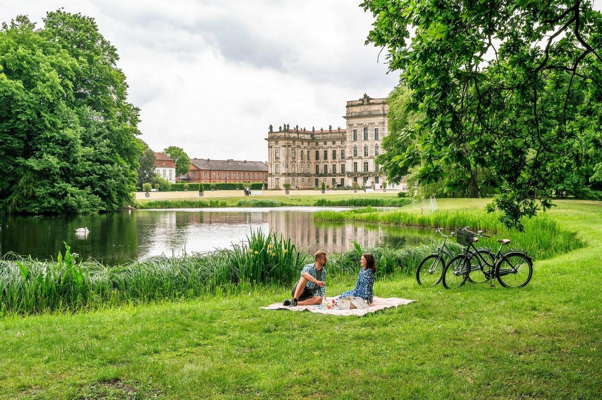 ludwigslust-picknickplatz-groß