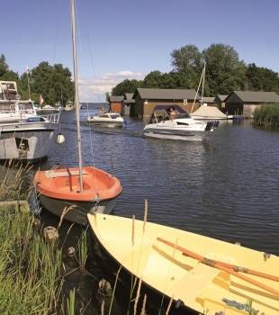 boote am Plauer see
