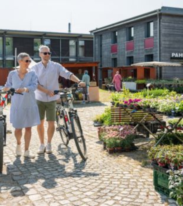 Radler auf dem Schaalsee Markt
